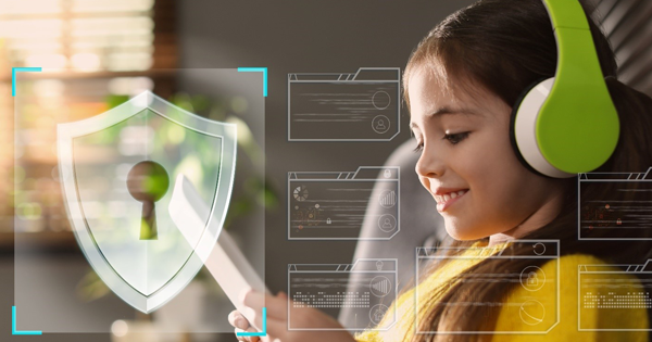 5 Tips To Keep Your Kids Safe On the Net This Summer